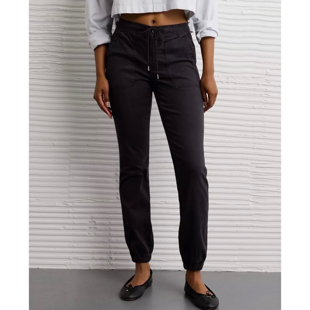 NWT American Eagle Next Level Stretch High Rise Jegging Jogger Black Pants 8 Reg
